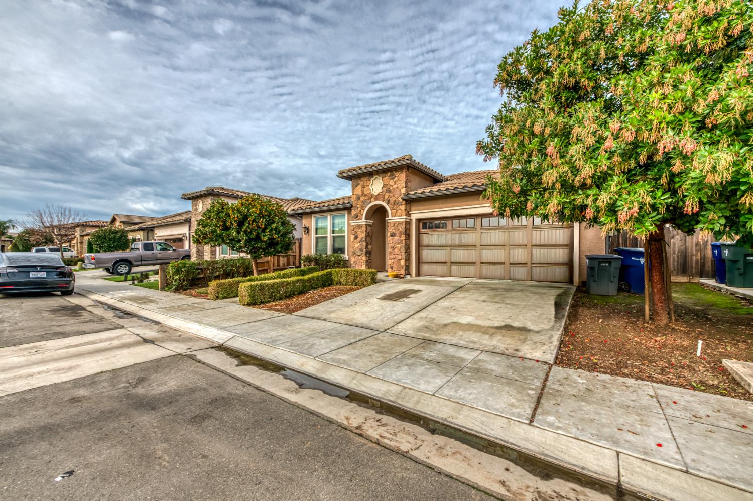 Single Family in Fresno - photo 3