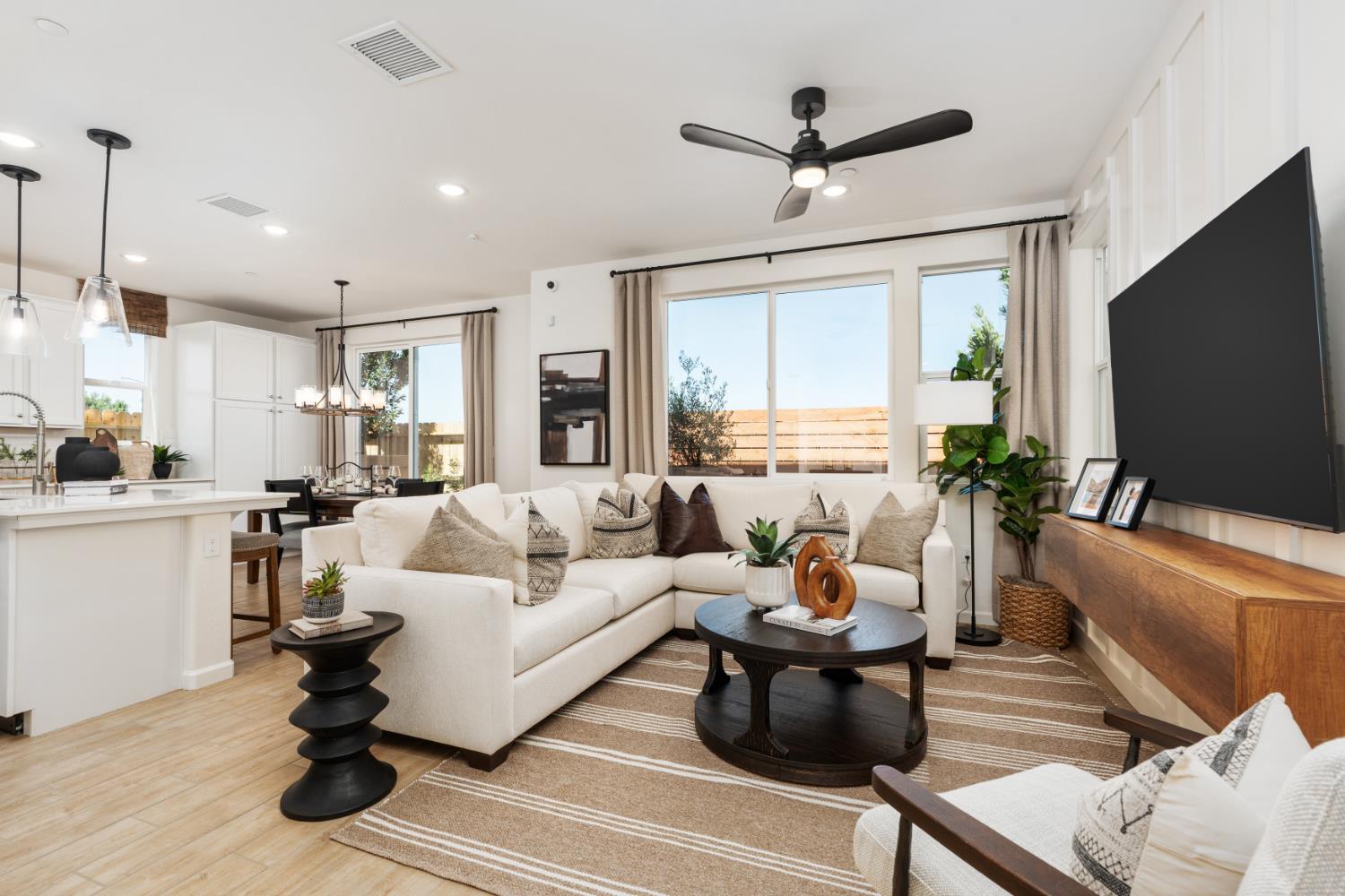 2035 N Wagon Lane, Clovis, CA, 93619