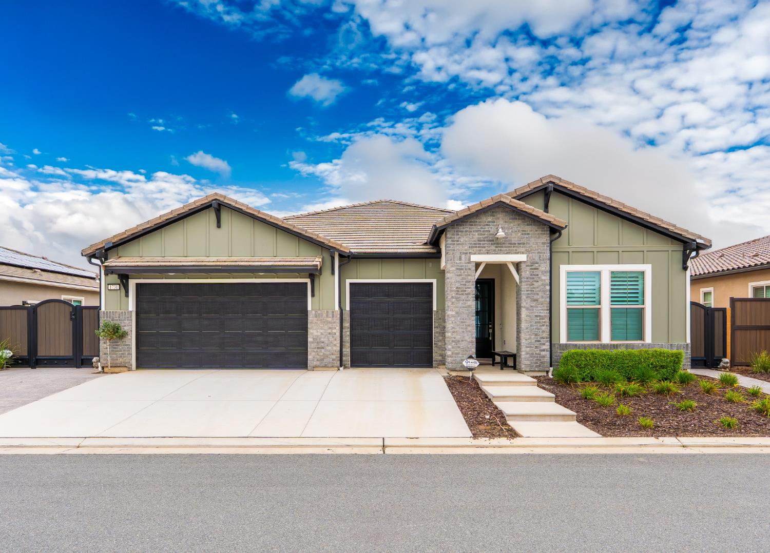 7880 S Mcmullin Grade, Fresno, CA, 93706