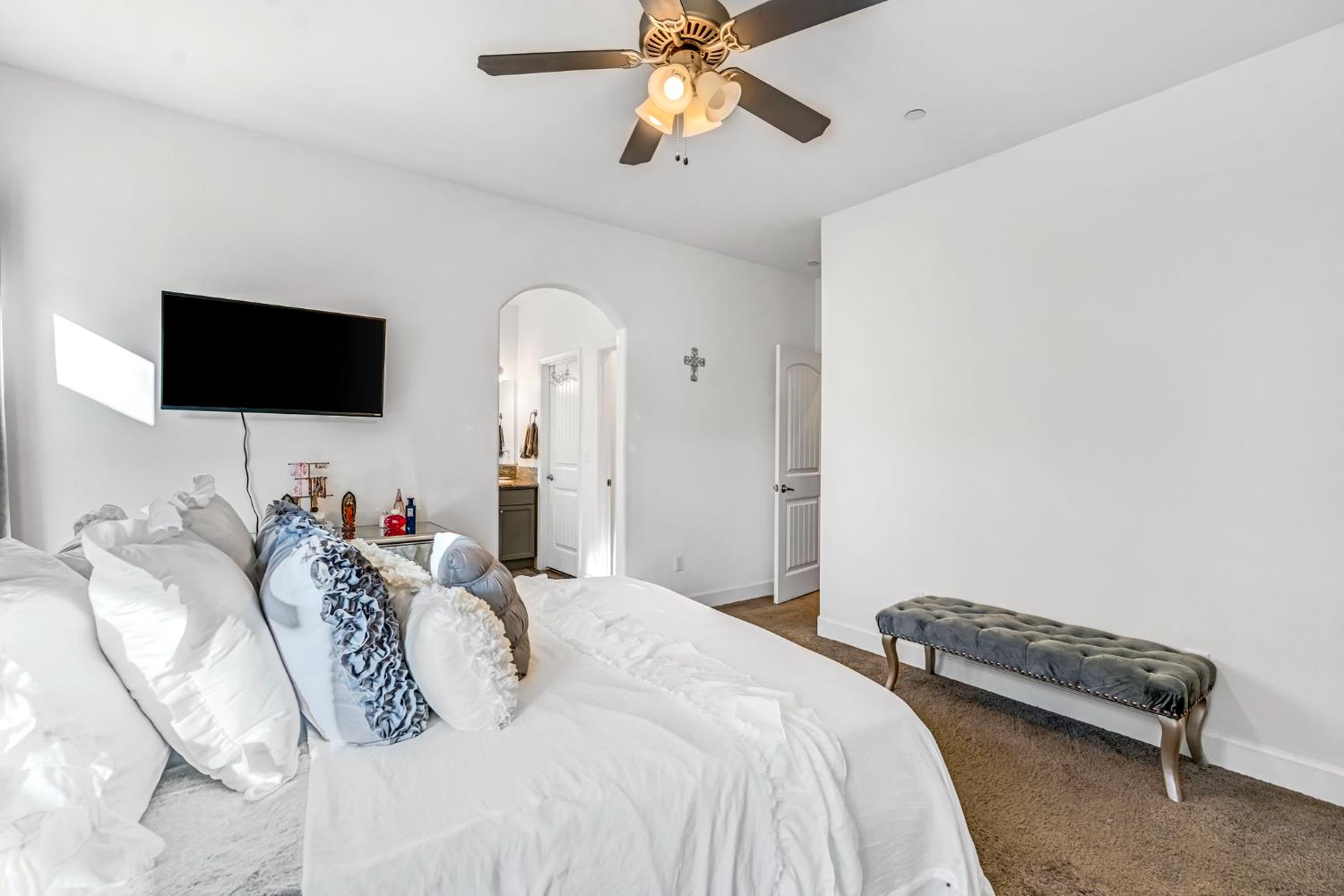 1228 Monterey Avenue, Madera, CA, 93637