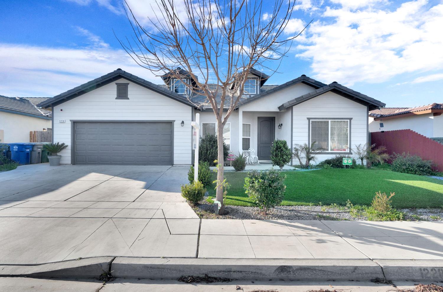 1228 Monterey Avenue, Madera, CA, 93637