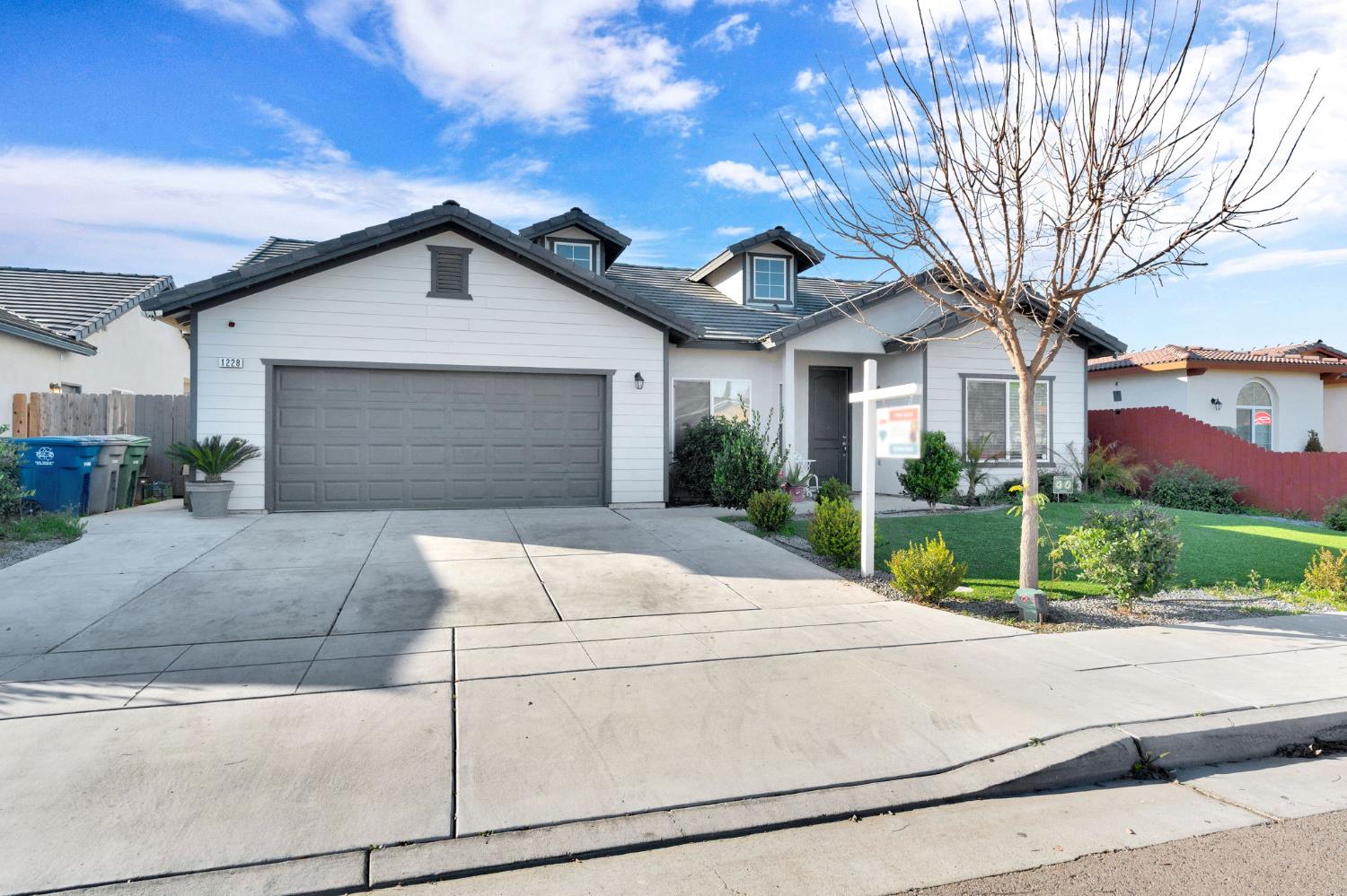 1228 Monterey Avenue, Madera, CA, 93637