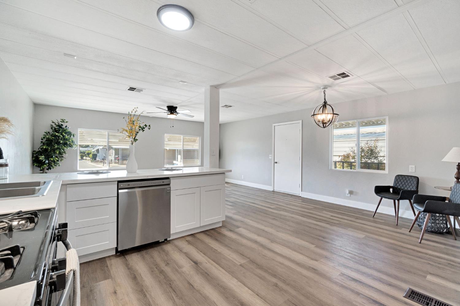 1218 E Cleveland Avenue UNIT&nbsp;153, Madera, CA, 93638