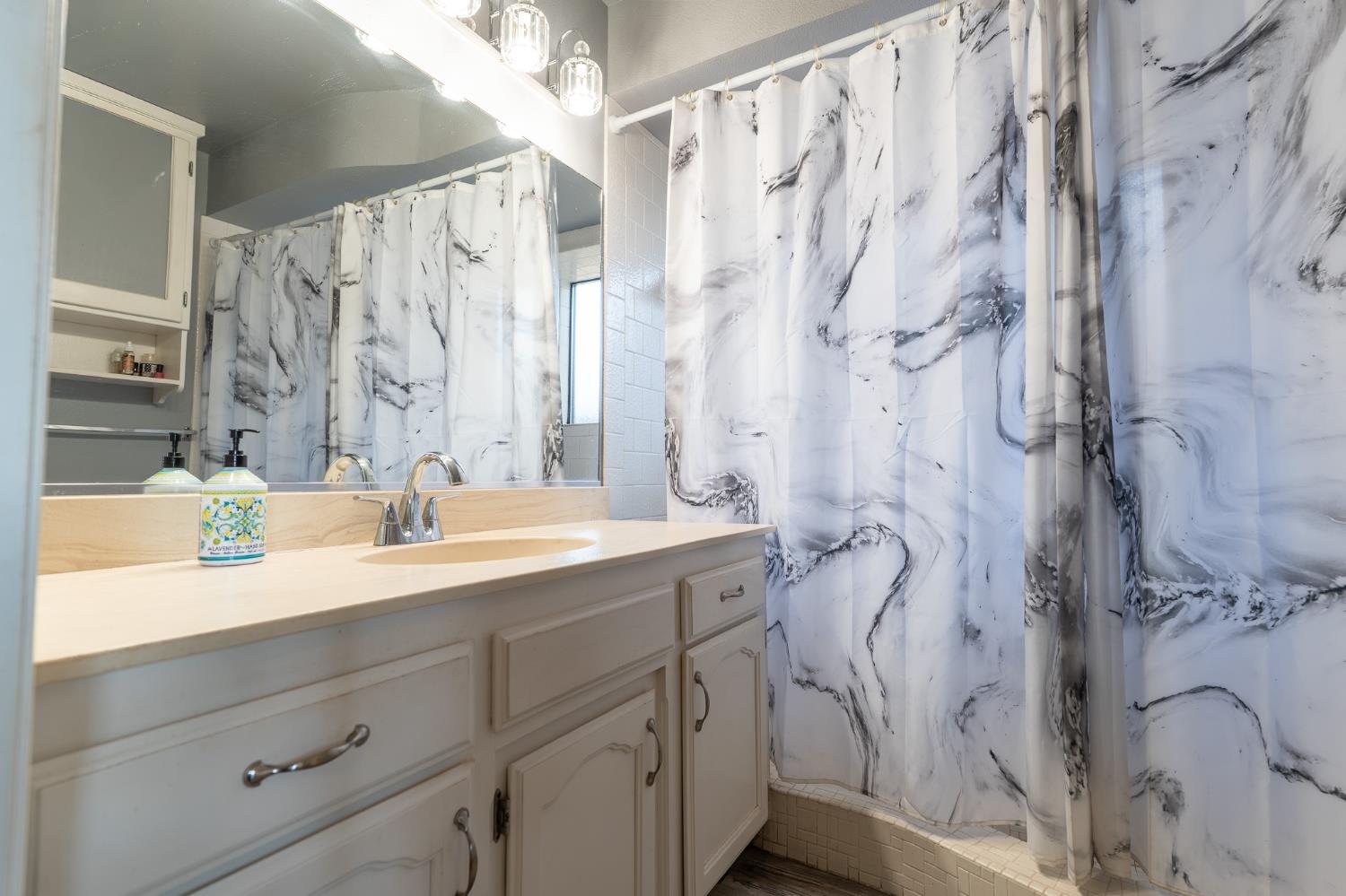 1722 Buckingham Avenue, Clovis, CA, 93611