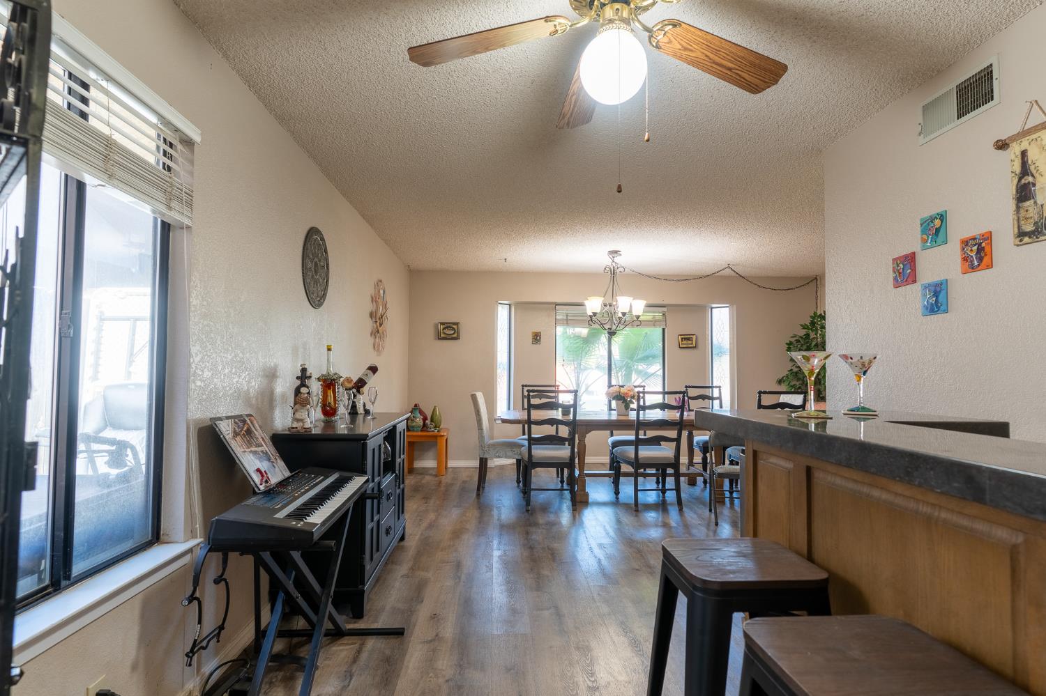 1722 Buckingham Avenue, Clovis, CA, 93611