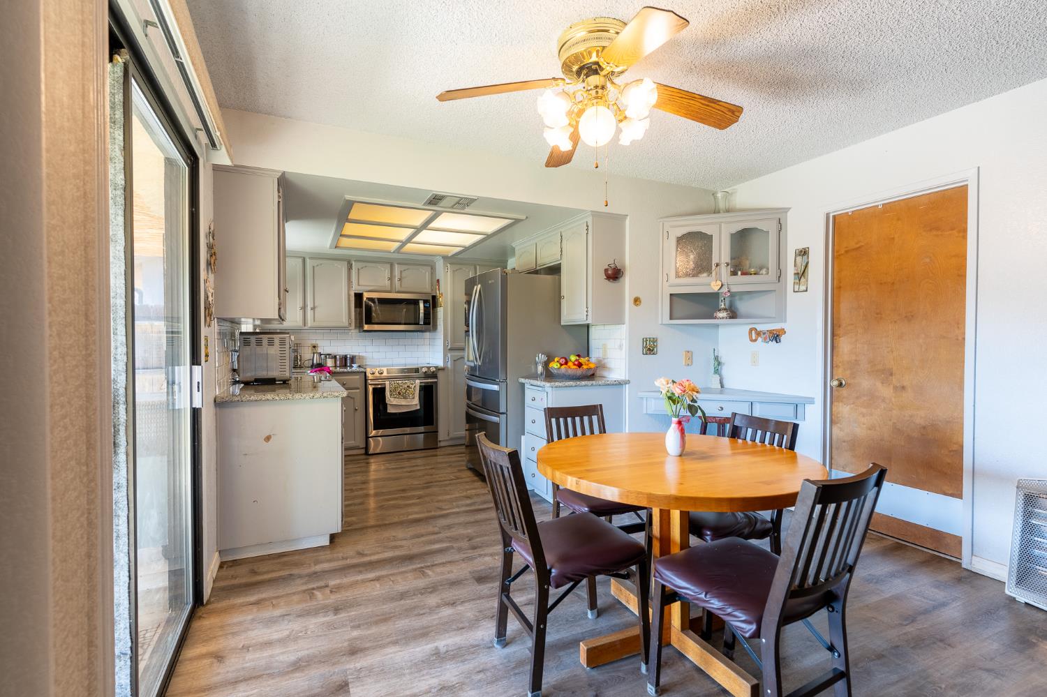1722 Buckingham Avenue, Clovis, CA, 93611