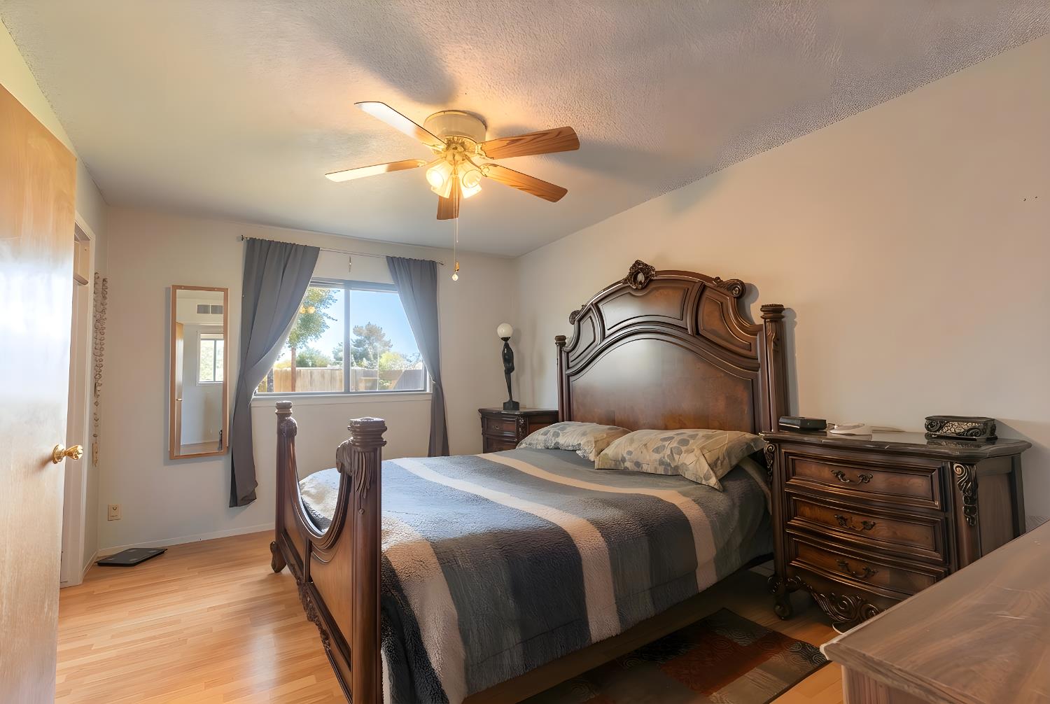 1722 Buckingham Avenue, Clovis, CA, 93611