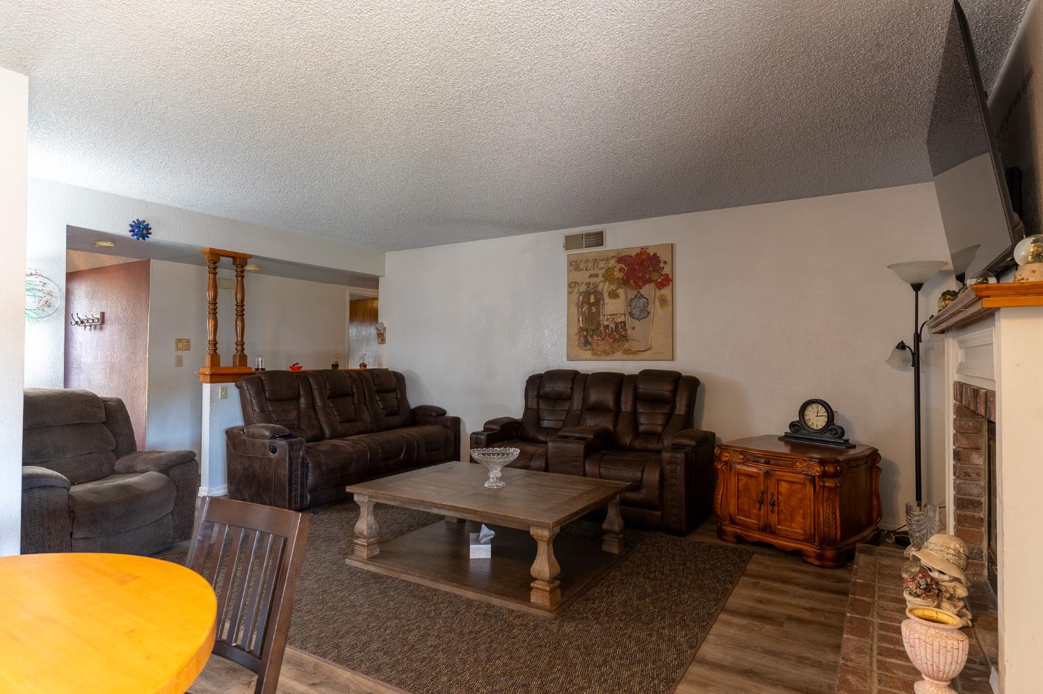 1722 Buckingham Avenue, Clovis, CA, 93611