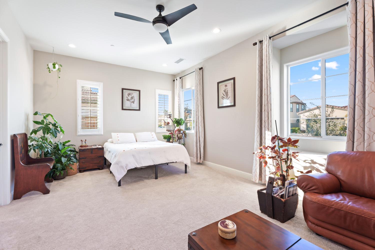 822 Overstone Ave Avenue, Madera, CA, 93636