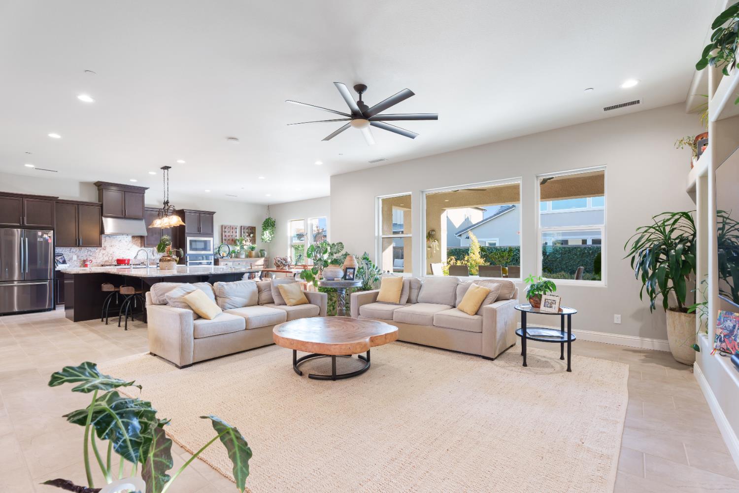 822 Overstone Ave Avenue, Madera, CA, 93636