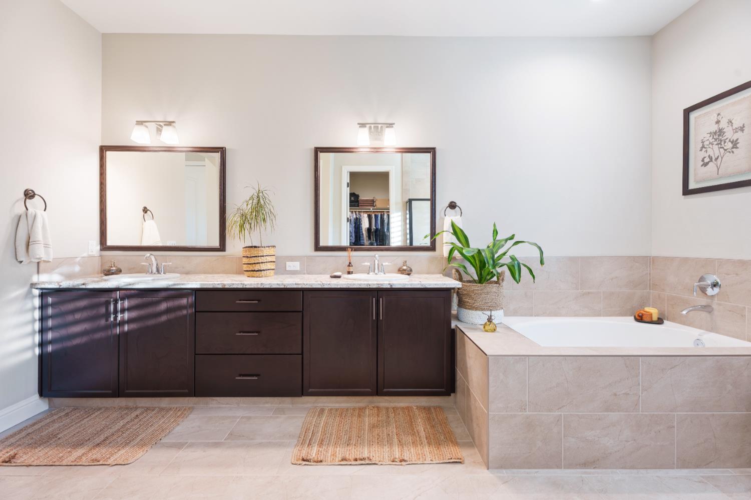 822 Overstone Ave Avenue, Madera, CA, 93636