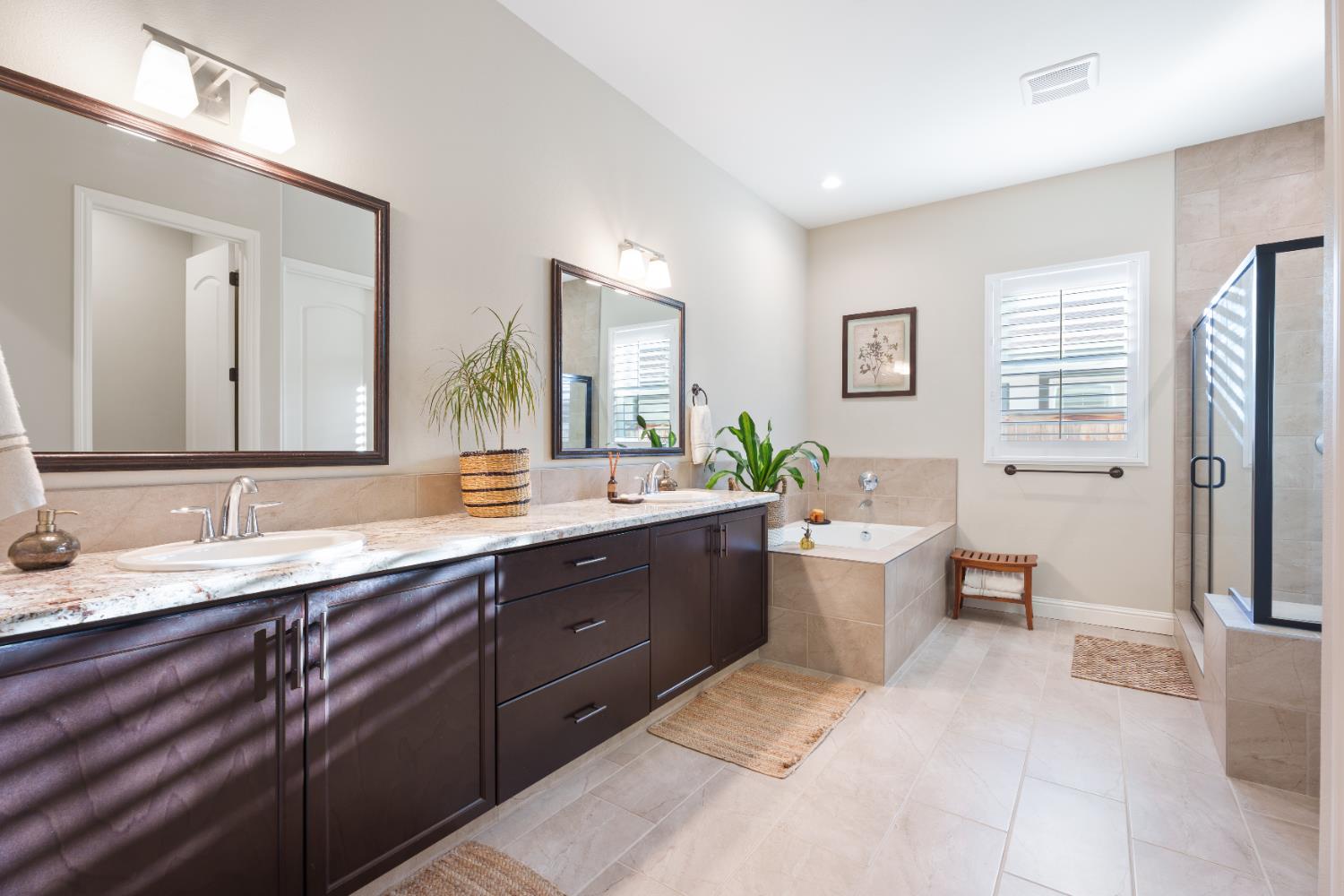 822 Overstone Ave Avenue, Madera, CA, 93636