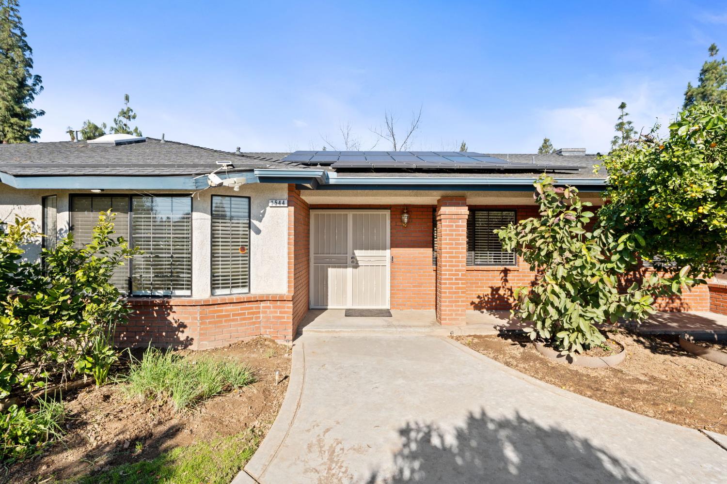 Single Family in Fresno - photo 3