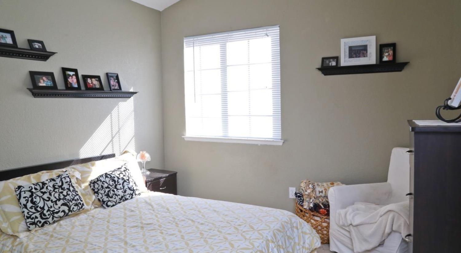 344 Mckelvy Avenue, Clovis, CA, 93611