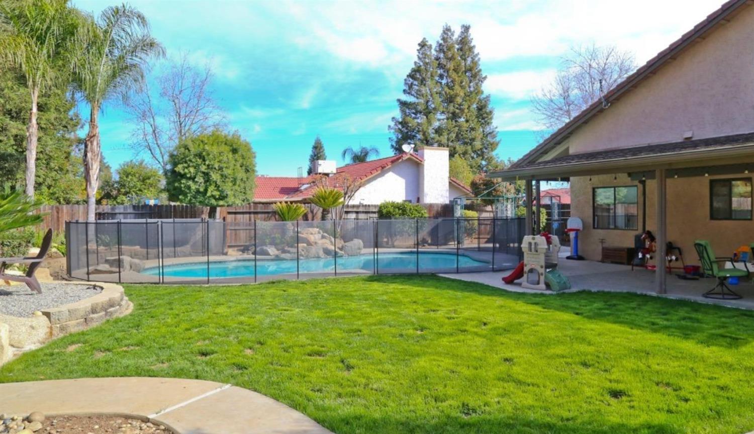 344 Mckelvy Avenue, Clovis, CA, 93611