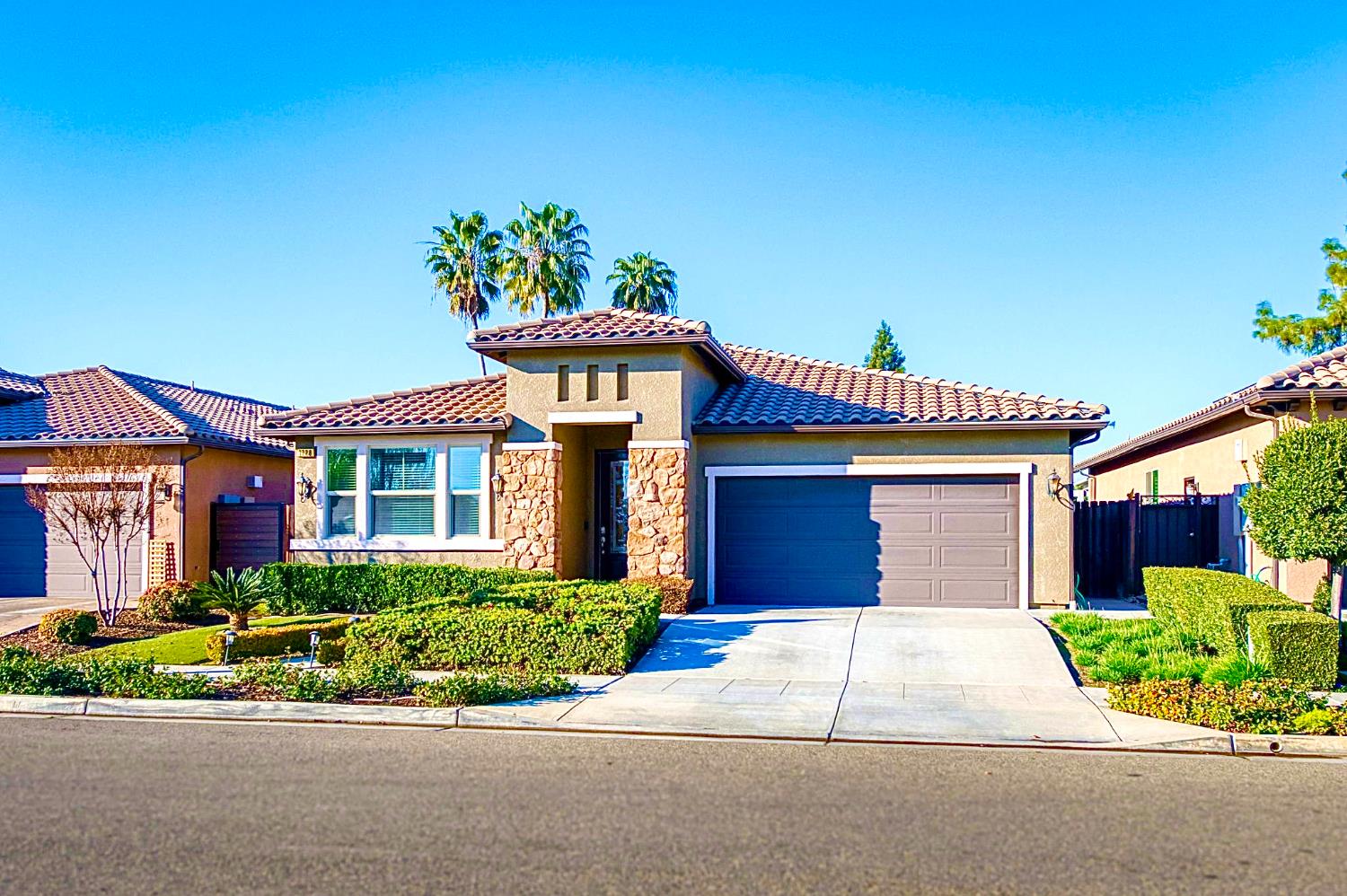 Single Family in Fresno - photo 3