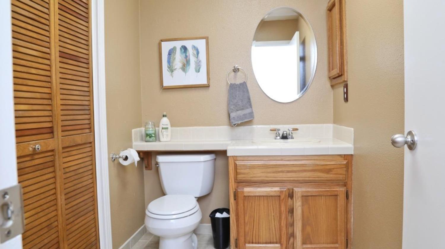 344 Mckelvy Avenue, Clovis, CA, 93611