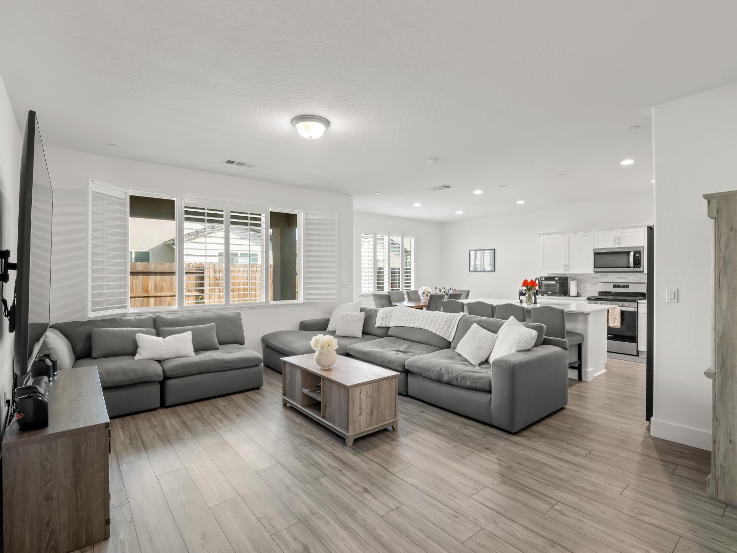 551 Talus Way S, Madera, CA, 93636