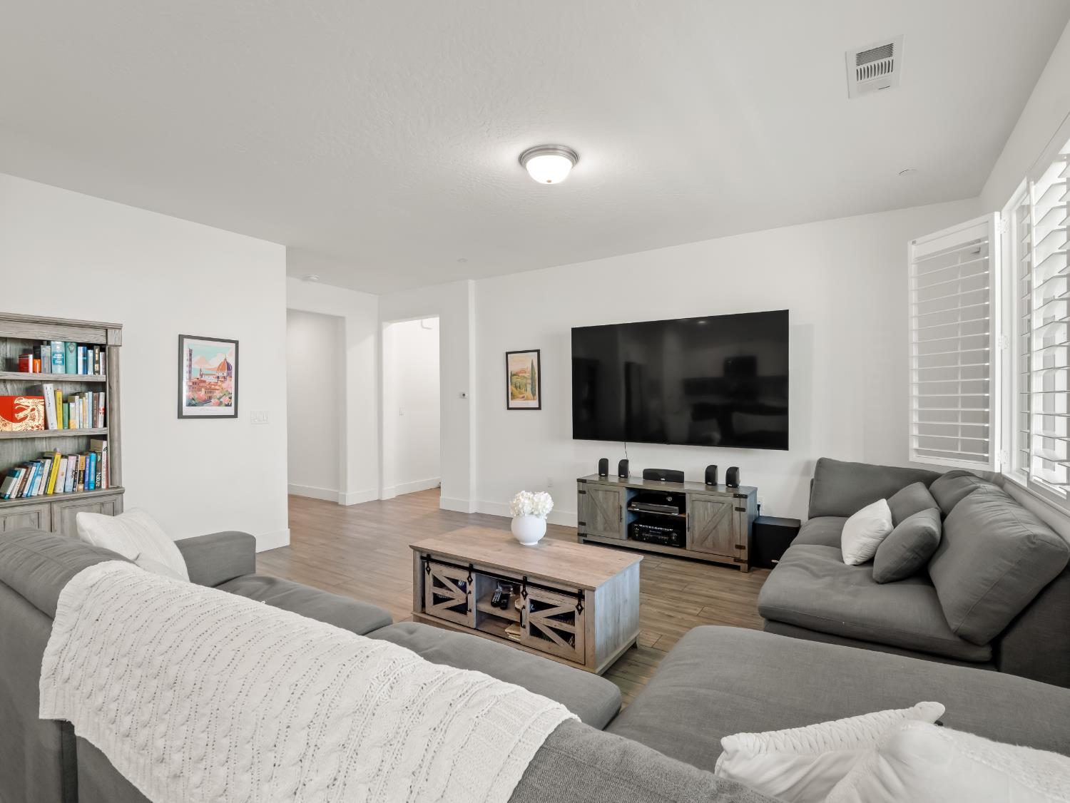 551 Talus Way S, Madera, CA, 93636