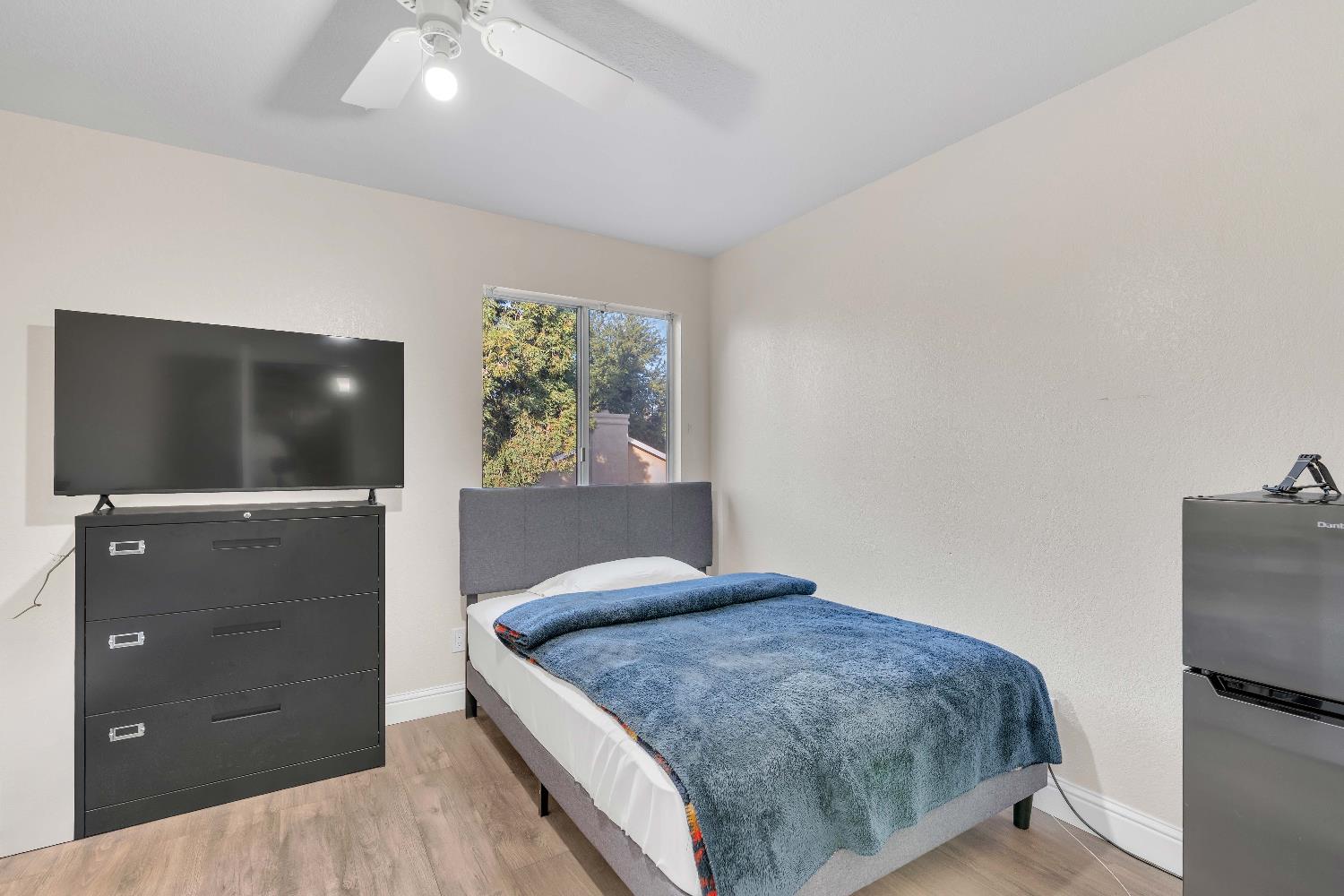 3516 W Dovewood Avenue, Fresno, CA, 93711