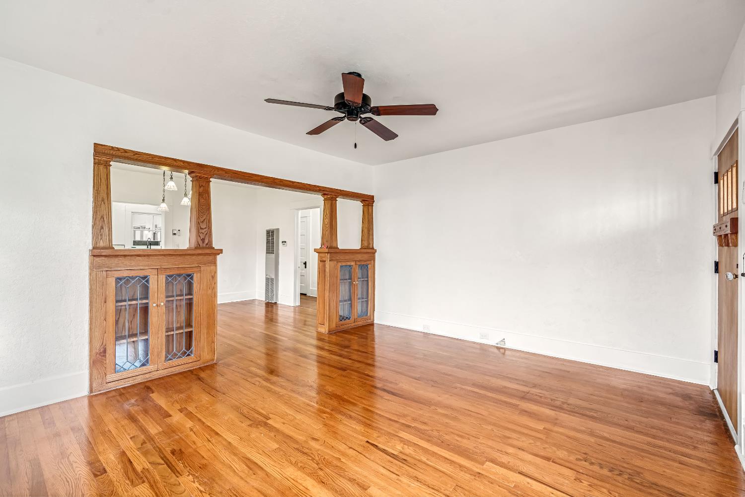 1912 N Vagedes Avenue, Fresno, CA, 93705