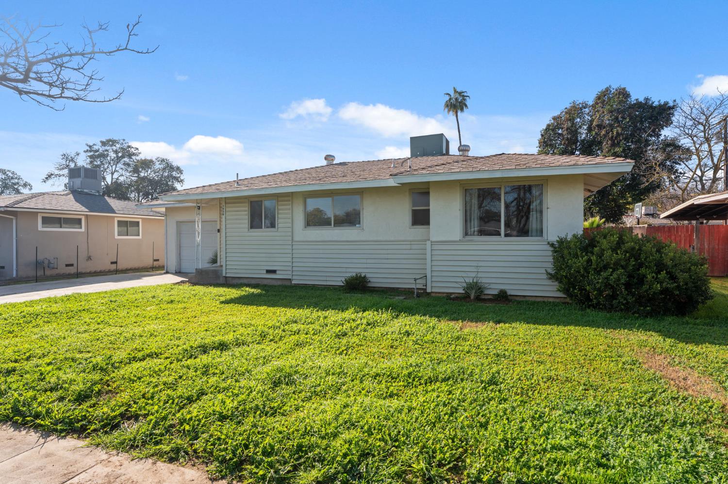 Single Family in Fresno - photo 3