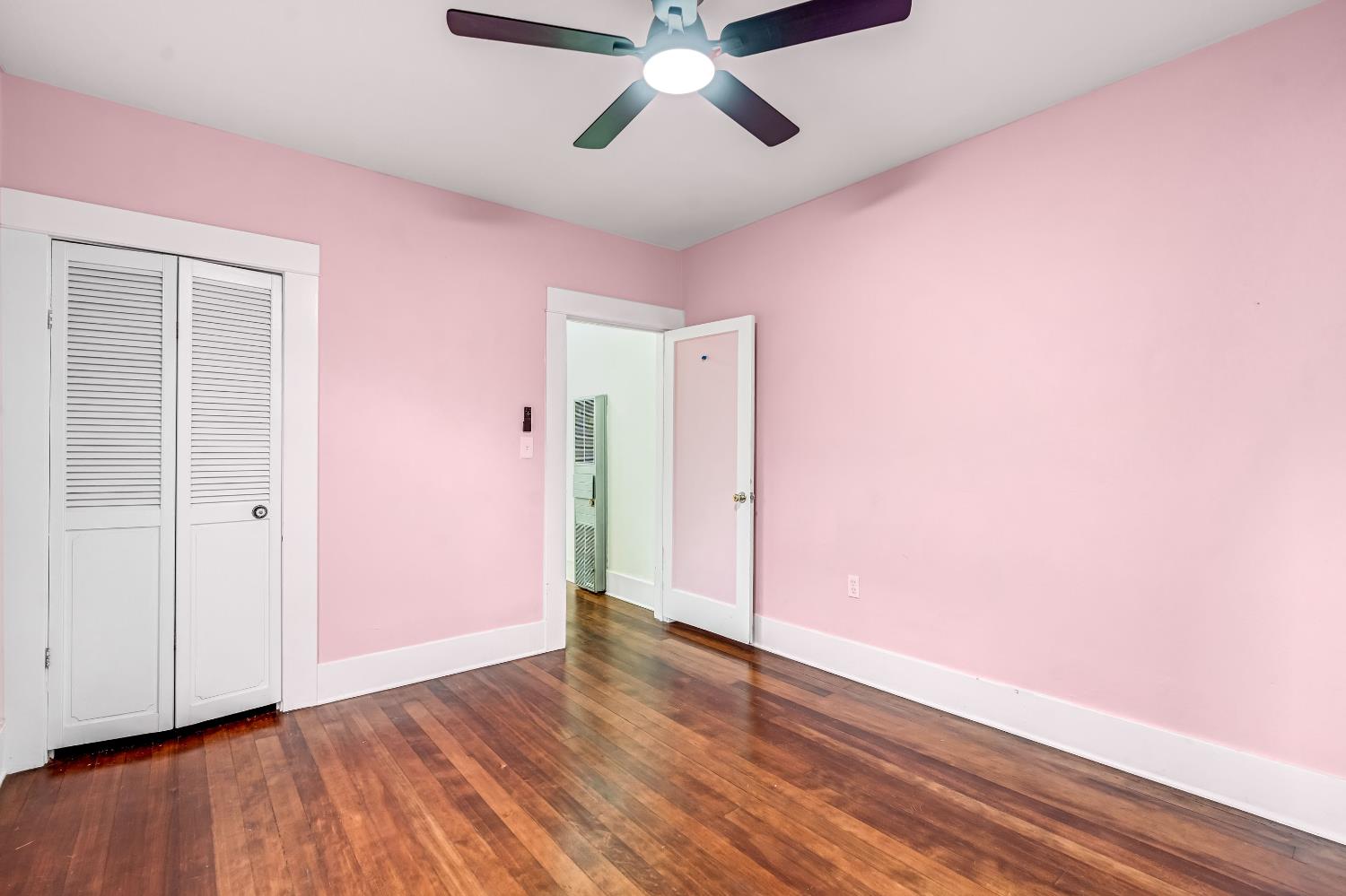 1912 N Vagedes Avenue, Fresno, CA, 93705
