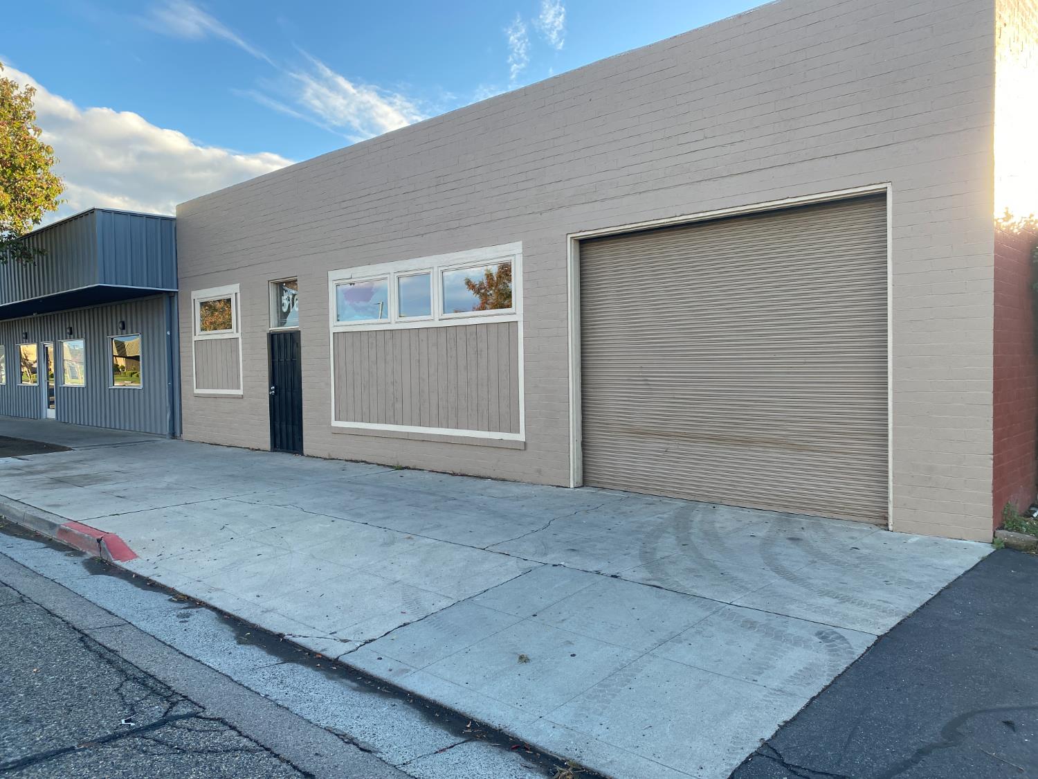 Commercial in Madera - photo 2