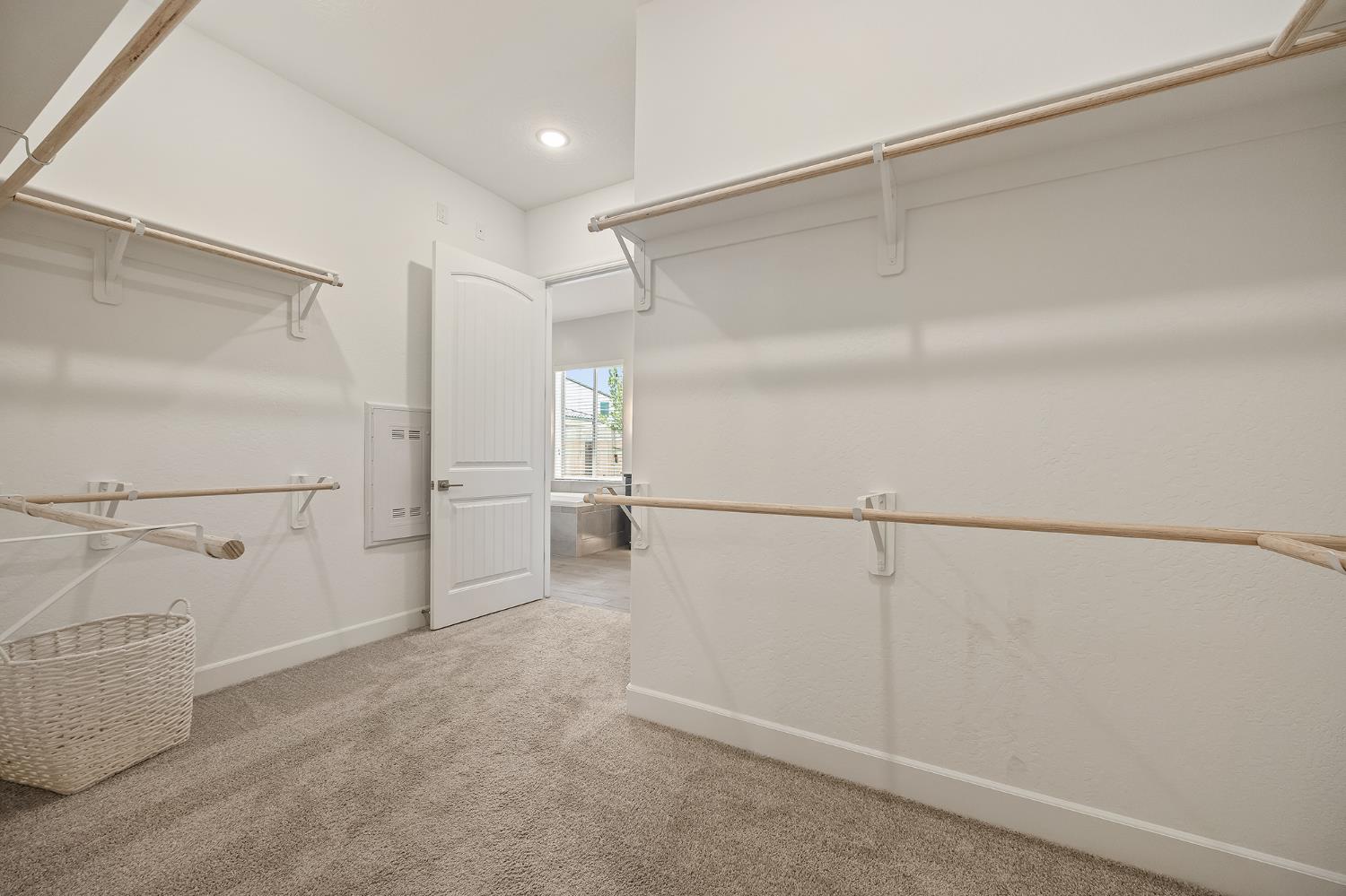 7271 W Ashcroft Avenue, Fresno, CA, 93723