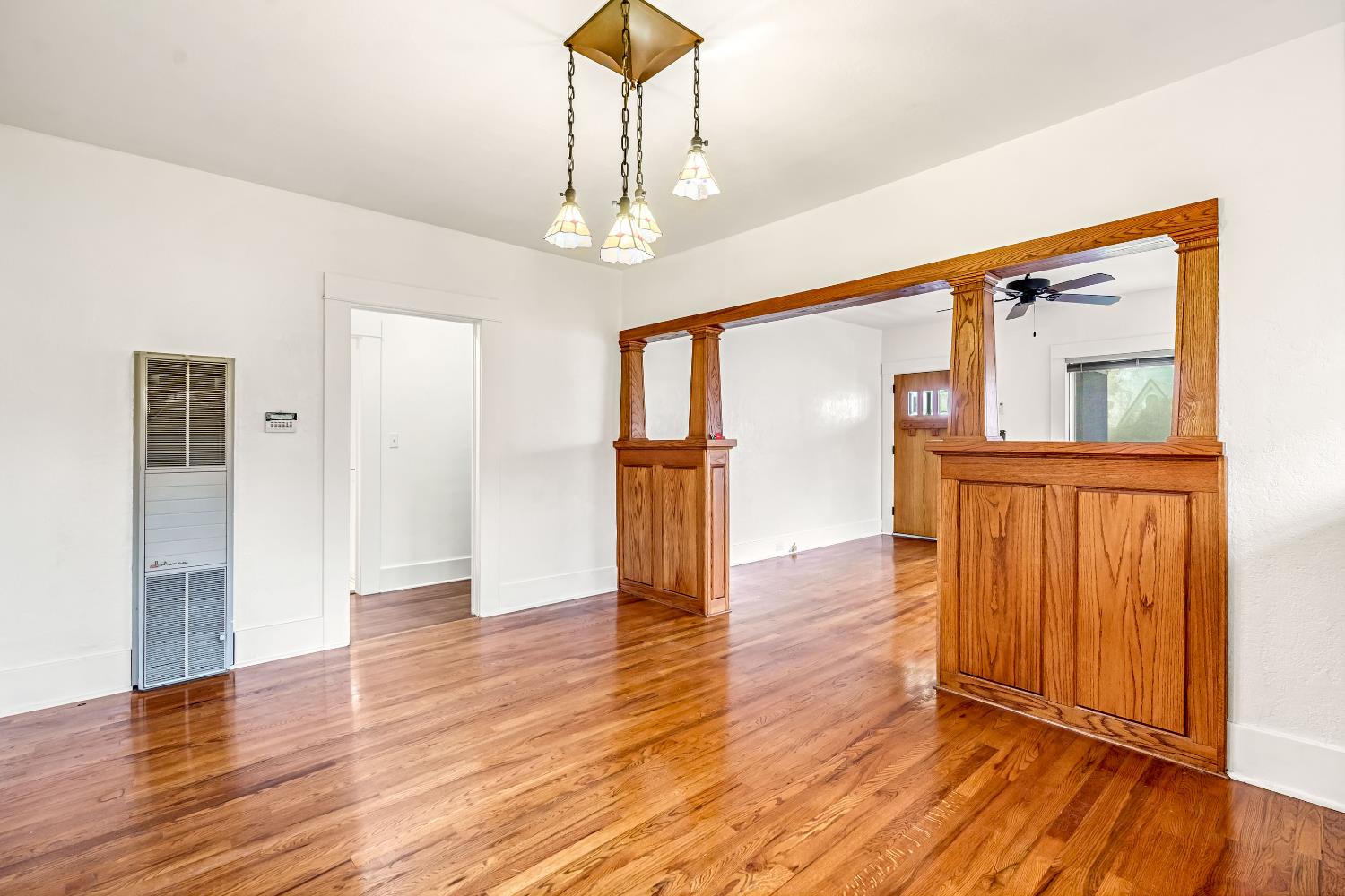 1912 N Vagedes Avenue, Fresno, CA, 93705