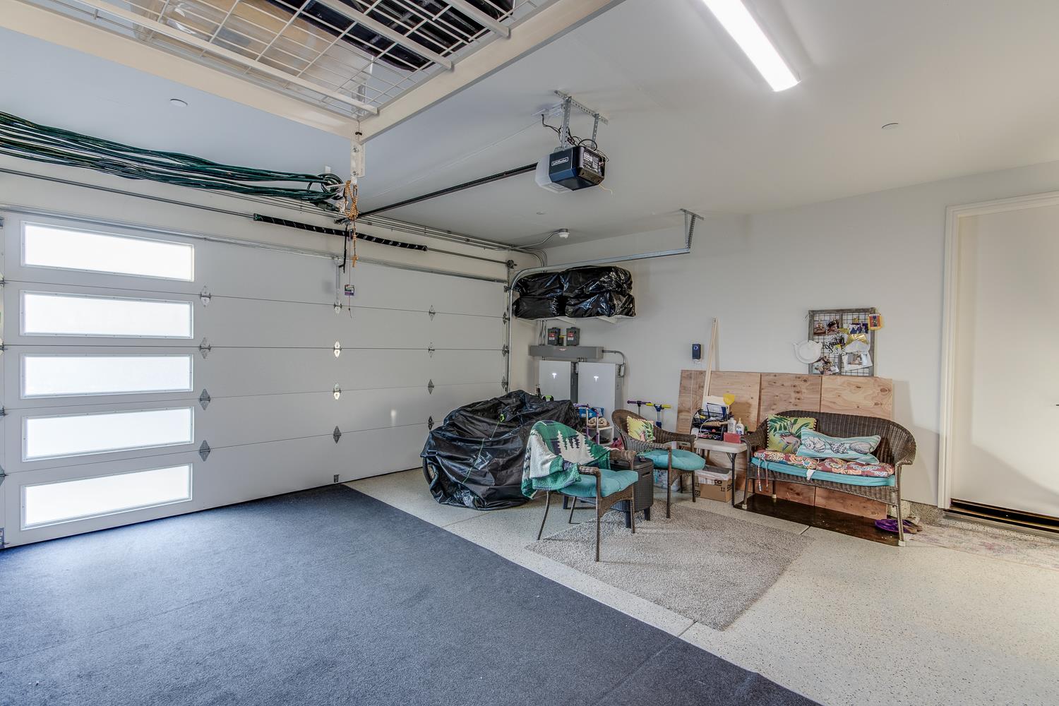 2037 N Rogers Lane, Clovis, CA, 93619