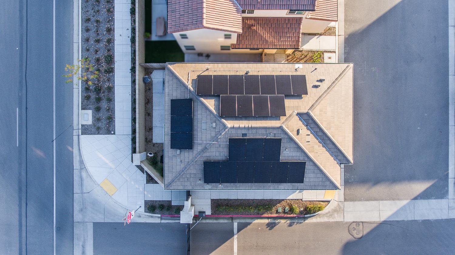 2037 N Rogers Lane, Clovis, CA, 93619