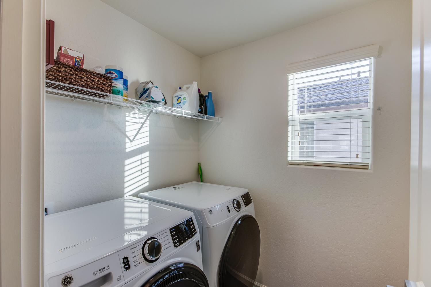 2037 N Rogers Lane, Clovis, CA, 93619