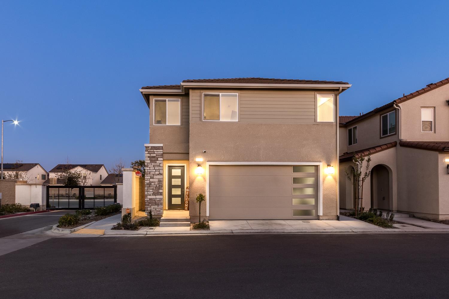 2037 N Rogers Lane, Clovis, CA, 93619