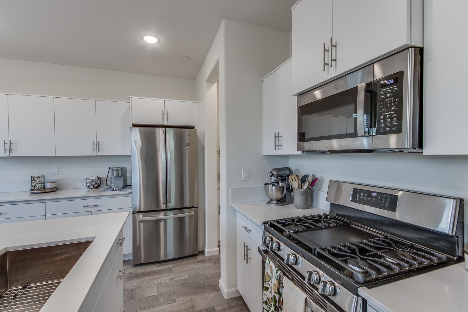 2037 N Rogers Lane, Clovis, CA, 93619