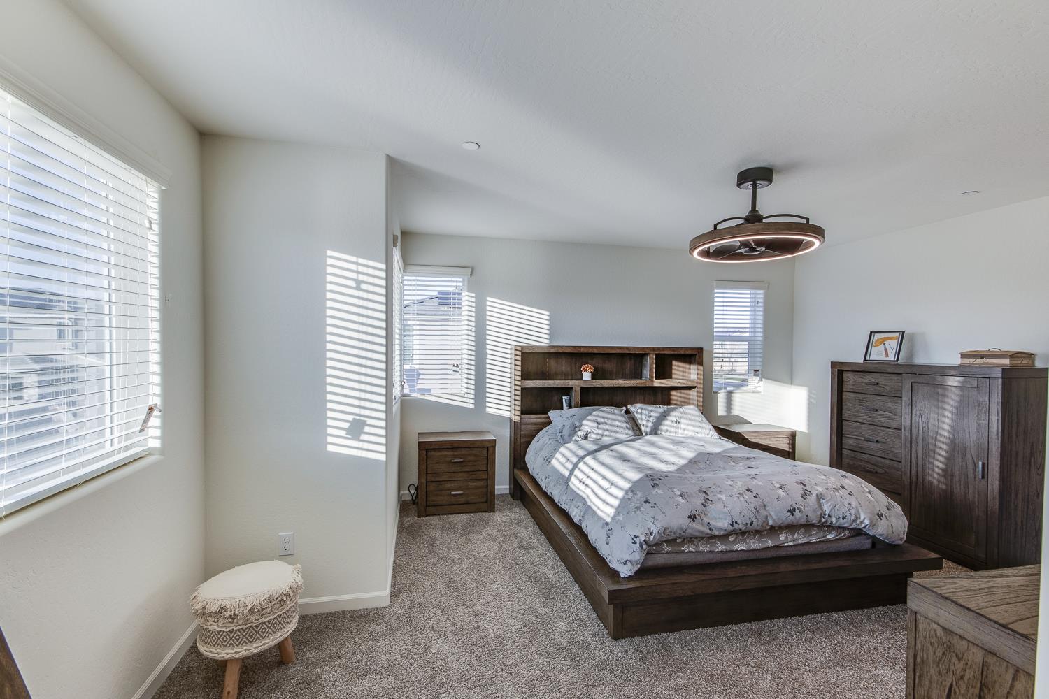 2037 N Rogers Lane, Clovis, CA, 93619