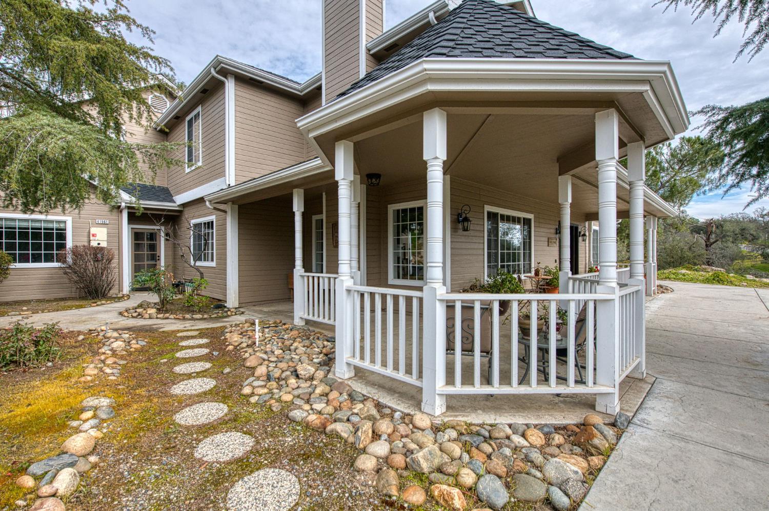 Single Family in Coarsegold - photo 3