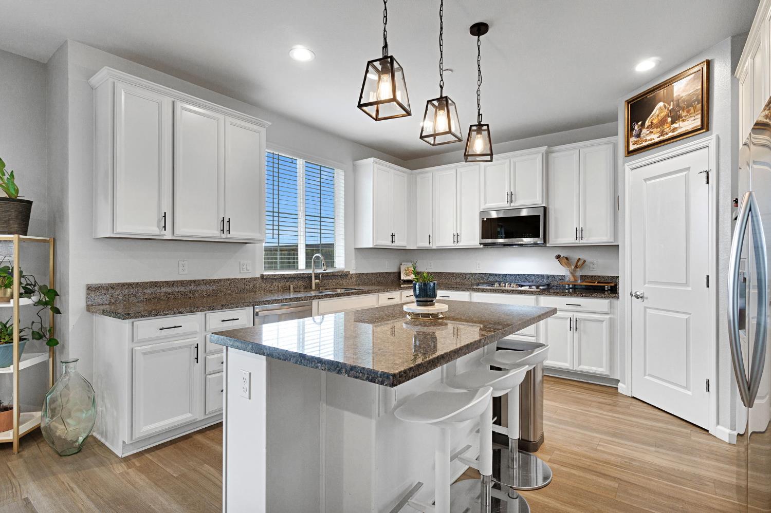 4240 Hillside Road, Madera, CA, 93636