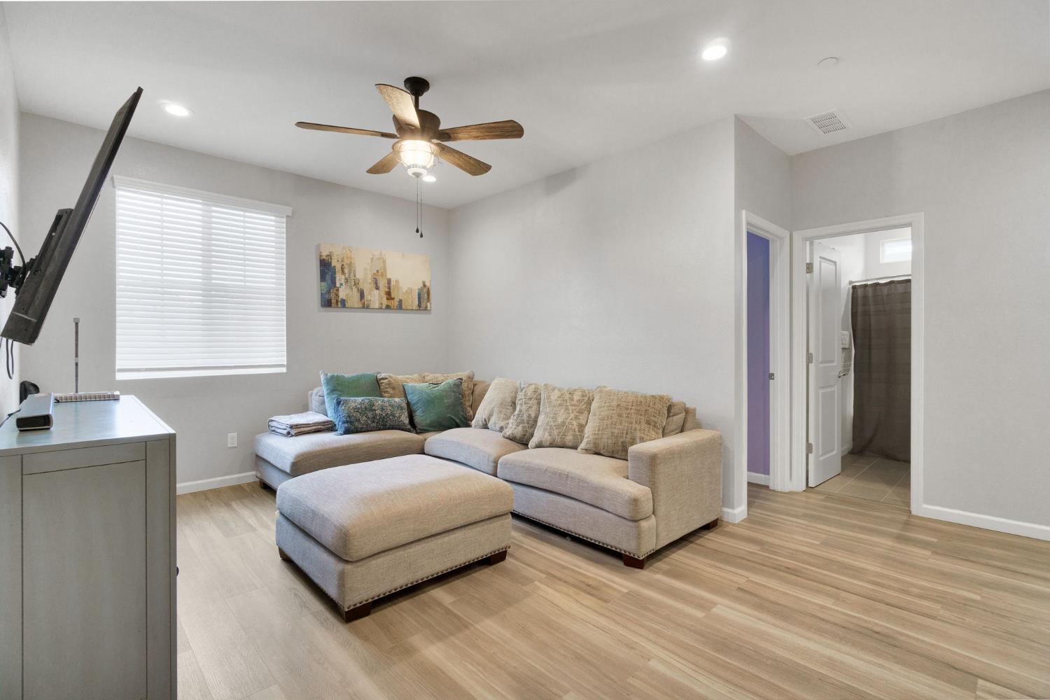 4240 Hillside Road, Madera, CA, 93636