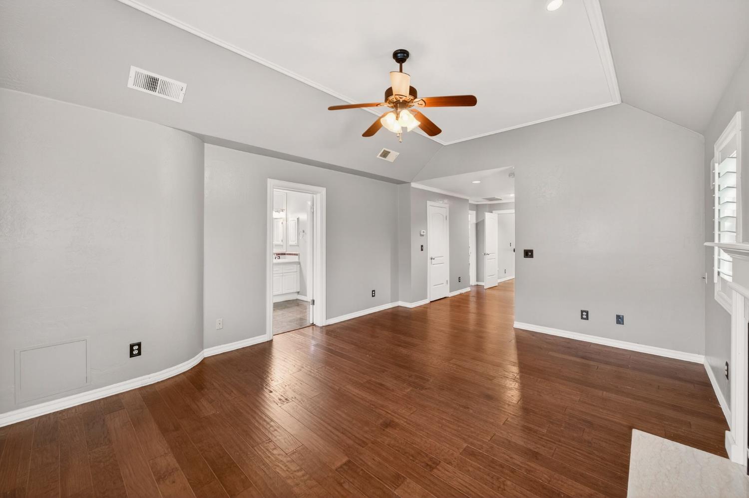 2450 W Beechwood Avenue, Fresno, CA, 93711