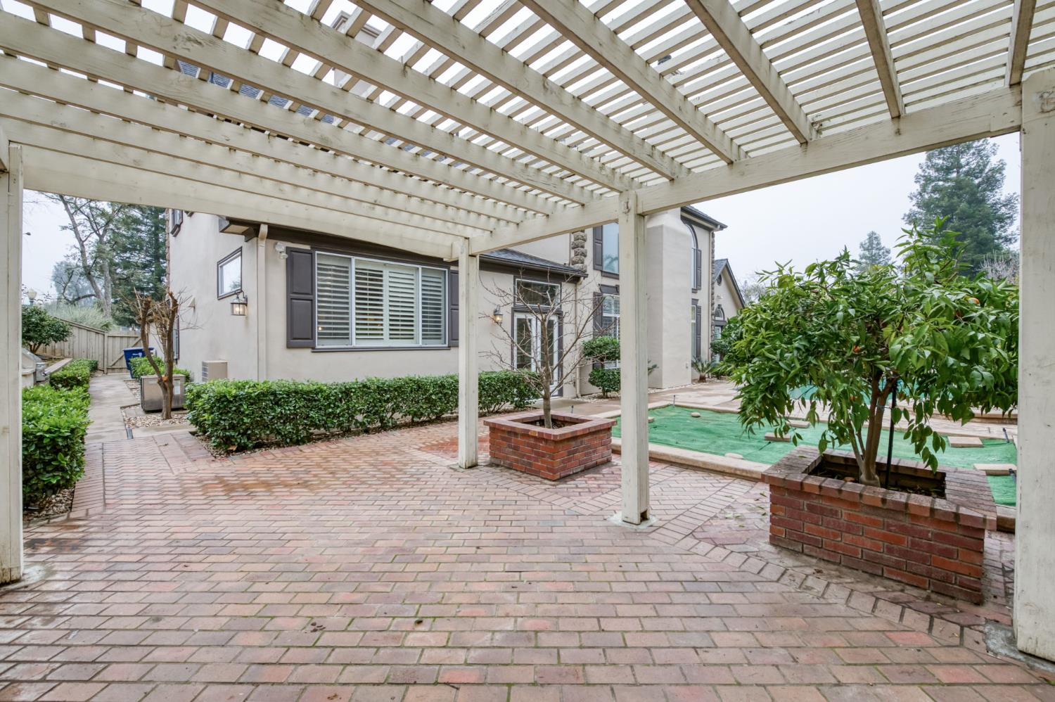 2450 W Beechwood Avenue, Fresno, CA, 93711