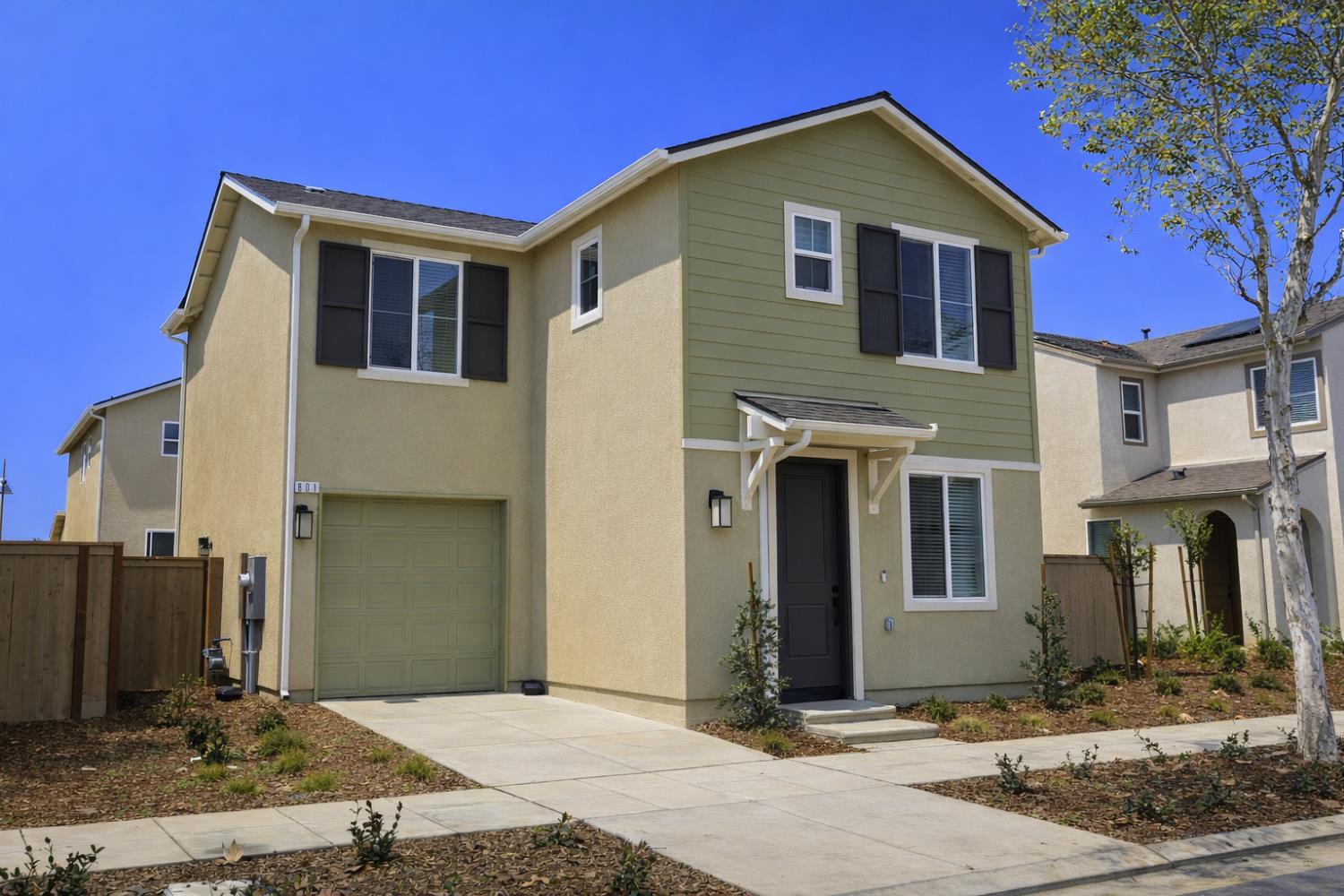 801 Laina Avenue, Madera, CA, 93636