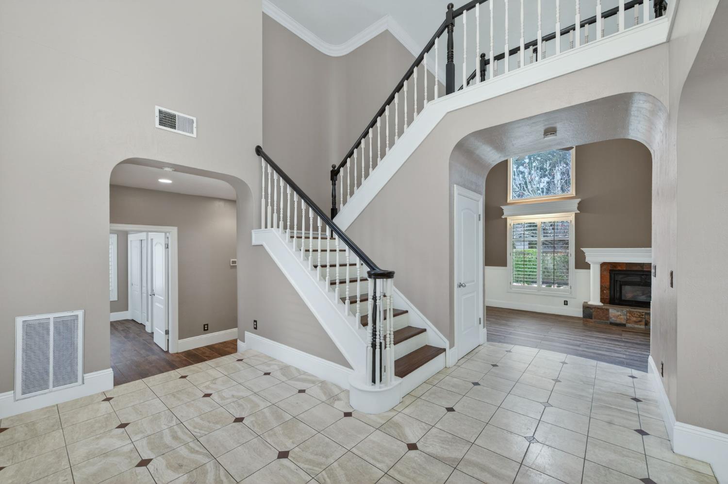 2450 W Beechwood Avenue, Fresno, CA, 93711