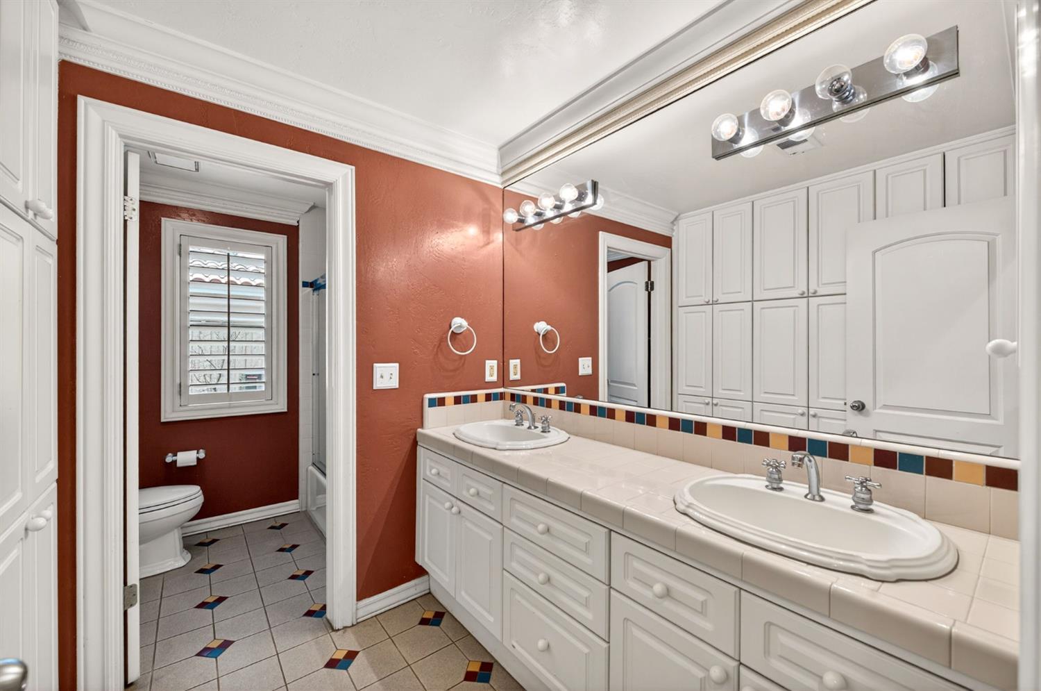 2450 W Beechwood Avenue, Fresno, CA, 93711