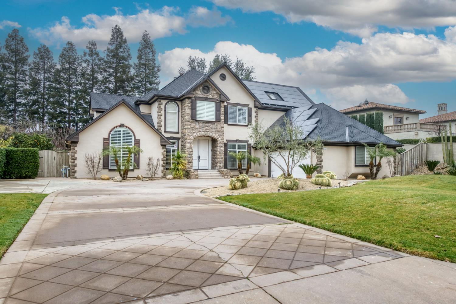 2450 W Beechwood Avenue, Fresno, CA, 93711