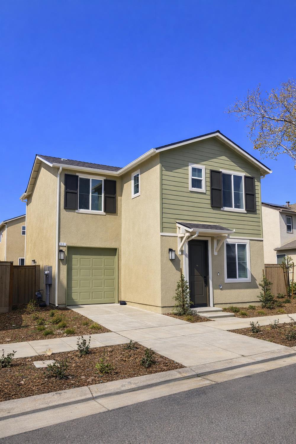 801 Laina Avenue, Madera, CA, 93636
