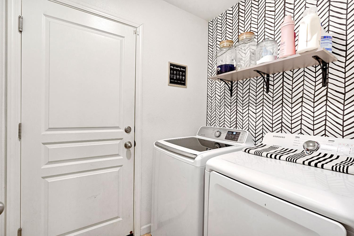 913 Harriett Avenue, Sanger, CA, 93657