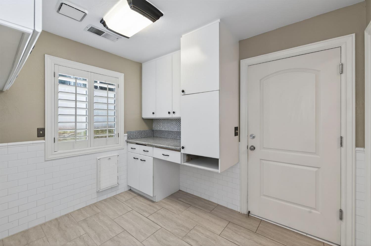 2450 W Beechwood Avenue, Fresno, CA, 93711