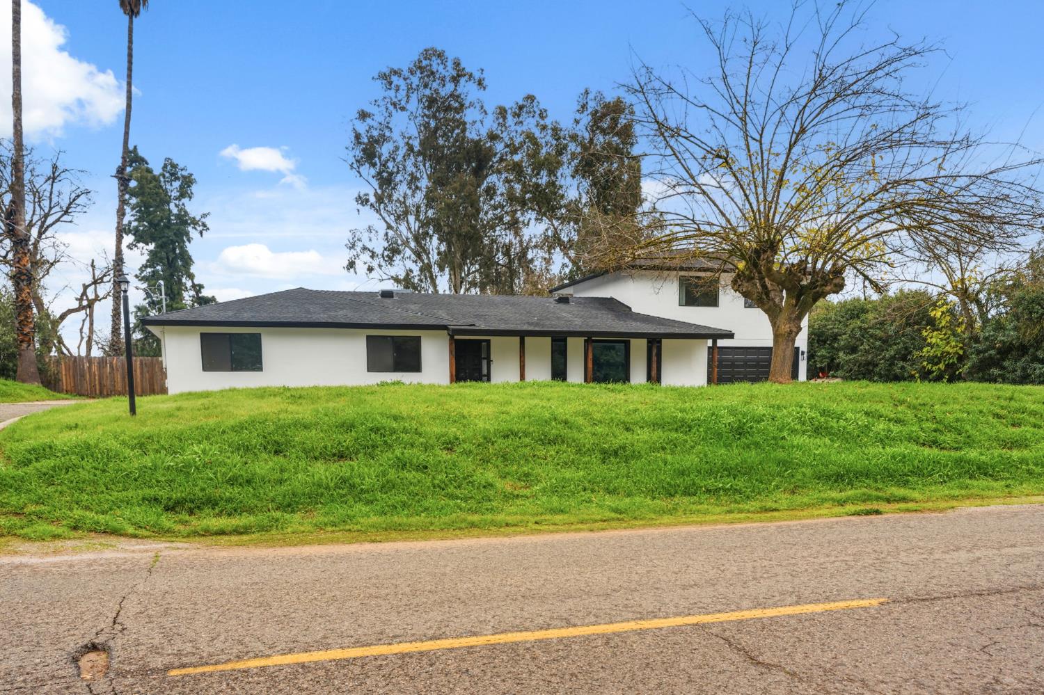 Single Family in Clovis - photo 2