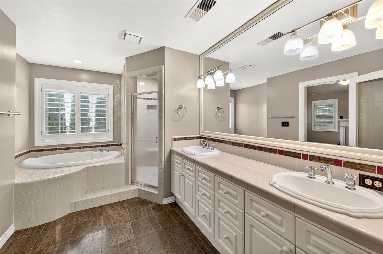 2450 W Beechwood Avenue, Fresno, CA, 93711